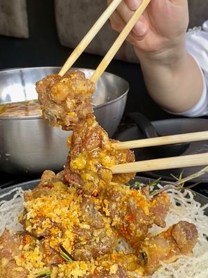 Street Grill Bar by null