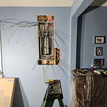 Prestige Electric - 200amp panel swap out to make more room for expanding circuits. Waynesboro - Electricians Near Me - Waynesboro, Virginia Prestige Electric - 200amp panel swap out to make more room for expanding circuits. Waynesboro - Electricians Near Me - Waynesboro, Virginia