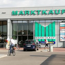 Marktkauf - Eingangbereich, von außen