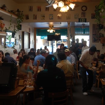 Old Monterey Cafe - inside the old monterey cafe on a busy morning - Breakfast & Brunch Near Me - Monterey, California