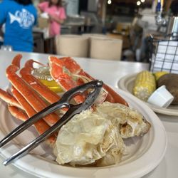 Out of the Blue Seafood - Snow Crab Clusters