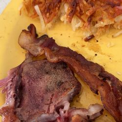 Beverly's Pancake House - Thanks for the bone. I ordered Ham... Run don't walk away!