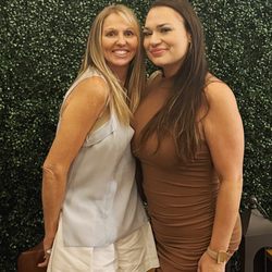 Lauren Lawson - ​​​​​Sotheby’s International Realty - Hanging out with one of my favorite agent friends