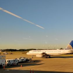 United Airlines - 6-6-22 at 0700