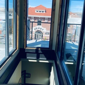 Lake Tahoe AleWorX Reno - Indoor staircase to Alpine Music Venue opens at 5pm - Brewpubs Near Me - Reno, Nevada