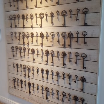 Amara Cay Resort - Wall art - Resorts Near Me - Islamorada, Florida