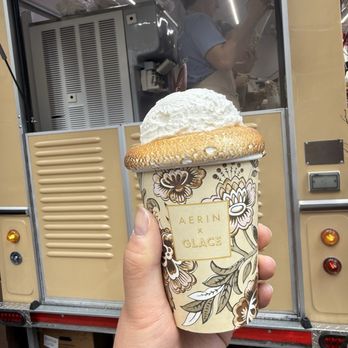 Glace - Smores hot chocolate - Desserts Near Me - New York, New York Glace - Smores hot chocolate - Desserts Near Me - New York, New York