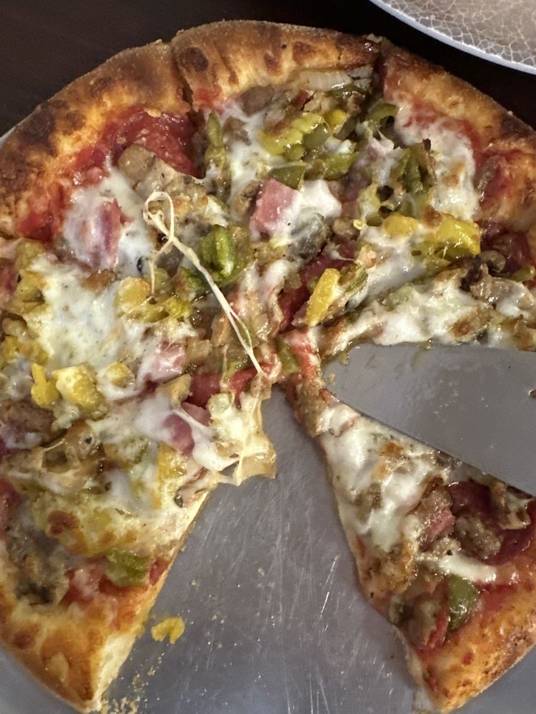 Luigi's Italian Restaurant Logo