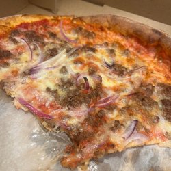Luca's Pizza - Beef and onion