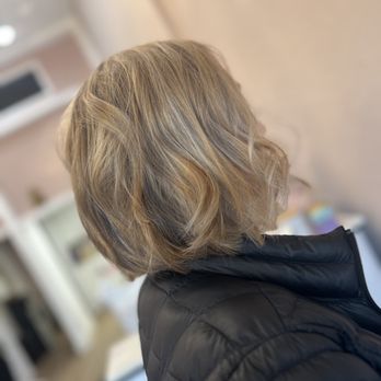 Nefertiti's Hair & Spa - Hair by Dana
Partial Highlights book this service on my website:) - Hair Salons Near Me - San Francisco , California Nefertiti's Hair & Spa - Hair by Dana
Partial Highlights book this service on my website:) - Hair Salons Near Me - San Francisco , California