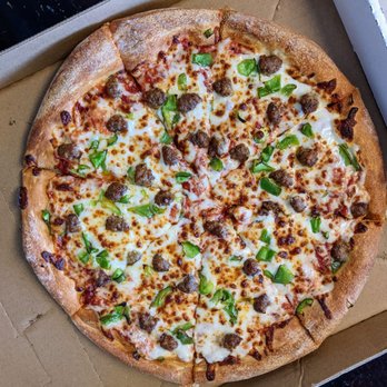 Fernando's Pizza - Medium Sausage and Peppers - Pizza Near Me - Spring Valley, California