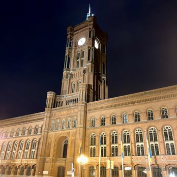 Rotes Rathaus - Landmarks & Historical Buildings Near Me - Berlin, BE