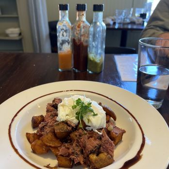 Chow - Corned Beef Hash - Breakfast & Brunch Near Me - Bend, Oregon