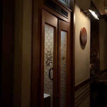 Sparrow - Cocktail Bars Near Me - Chicago, Illinois
