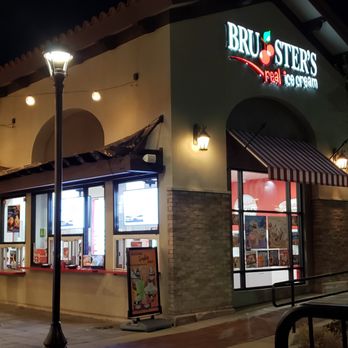 Bruster's Real Ice Cream - Desserts Near Me - La Canada, California