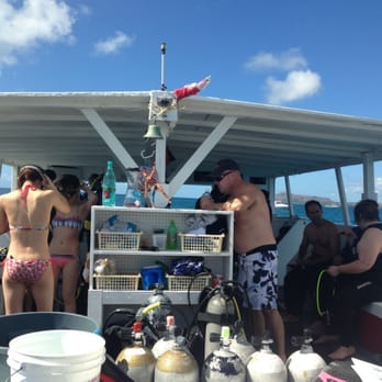 Island Divers - Scuba Diving Near Me - Honolulu, Hawaii