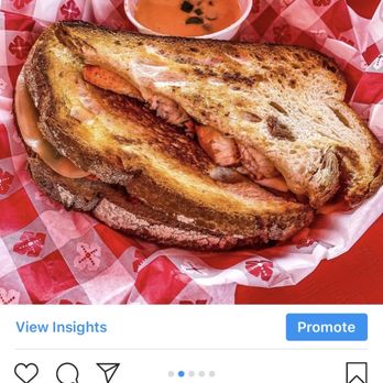 Salty’s Lobster Shack - a grilled cheese sandwich - Food Trucks Near Me - Middleton, Massachusetts