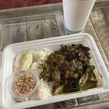 Asian Box - Entr Chicken Curry and veggies thai iced tea - Asian Fusion Near Me - Burlingame, California Asian Box - Entr Chicken Curry and veggies thai iced tea - Asian Fusion Near Me - Burlingame, California