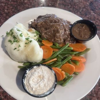 The Bulldog Lowertown - Pot Roast - Bars Near Me - St Paul, Minnesota