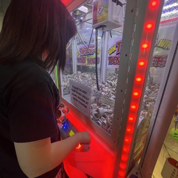 Oh Wow Nickel Arcade - Arcades Near Me - Fresno, California Oh Wow Nickel Arcade - Arcades Near Me - Fresno, California