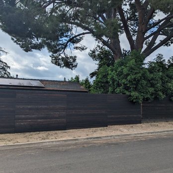 MANDA Gates and Fences - Fences & Gates Near Me - Tarzana, California