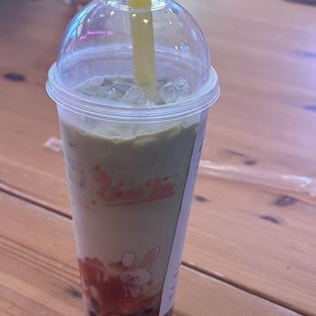 Ume Tea - Strawberry Matcha Fresh - Bubble Tea Near Me - Davis, California Ume Tea - Strawberry Matcha Fresh - Bubble Tea Near Me - Davis, California