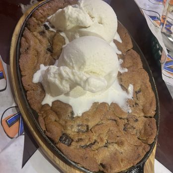 Zipps Sports Grill - cookie skillet - American Near Me - Tempe, Arizona Zipps Sports Grill - cookie skillet - American Near Me - Tempe, Arizona