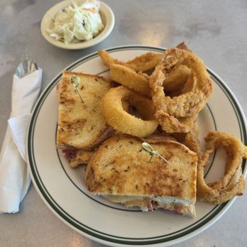 Harry's Coffee Shop - The Rueben (5/5) with Onion Rings (4/5) and Cole Slaw (4/5) - Breakfast & Brunch Near Me - Del Mar, California