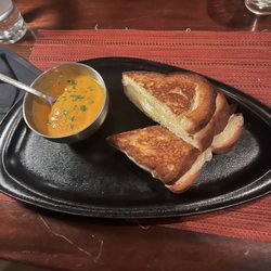 Full order Organic Tomato Bisque & Grilled Cheese