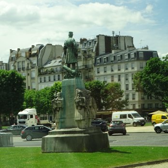 Hôtel des Invalides - Landmarks & Historical Buildings Near Me - Paris, 75