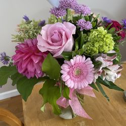 Broadview Florist & Gifts - Beautiful birthday bouquet. But apparently not as pictured in the website