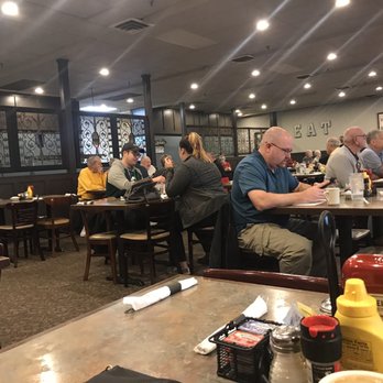 Shannon's Five Star - Inside - Breakfast & Brunch Near Me - Bloomington, Illinois
