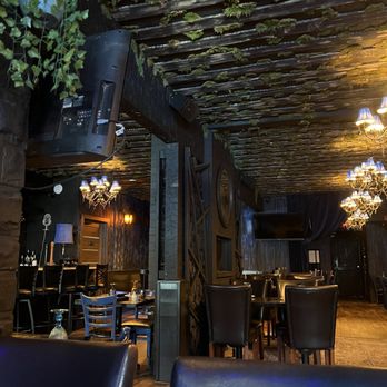 Red Bottle Bar - Dining area - Cocktail Bars Near Me - Elmwood Park, Illinois