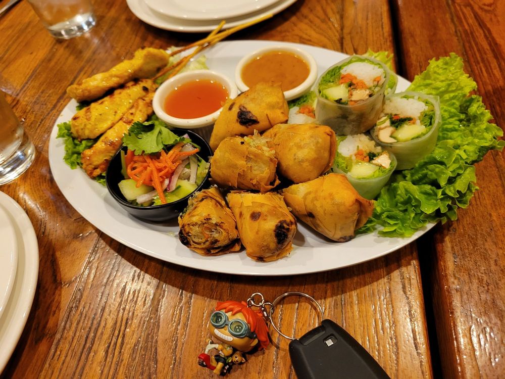 Tee Nee Thai Cuisine