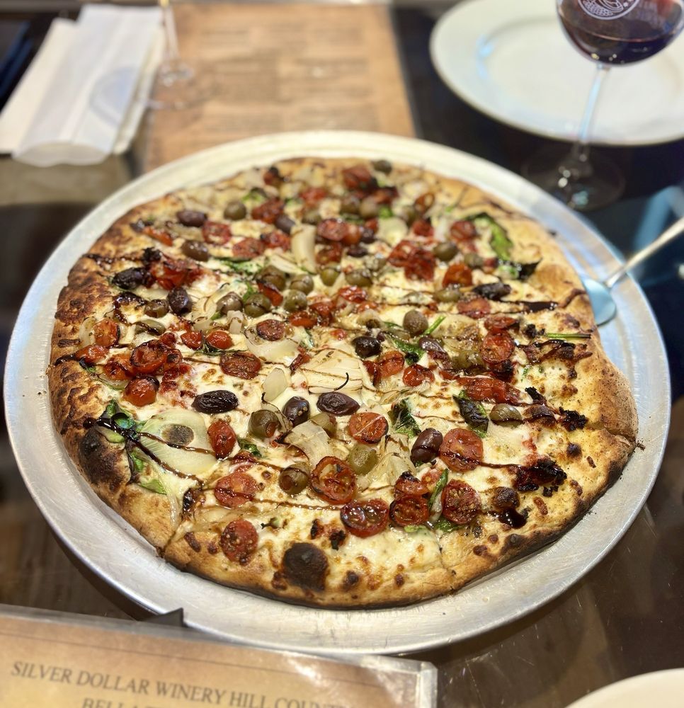 Silver Dollar Winery Hill Country Logo