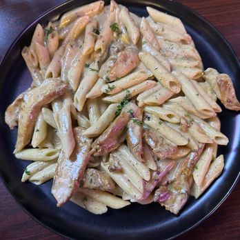Jordyn's Brunch Cafe - Chicken pasta - Soul Food Near Me - Chicago, Illinois Jordyn's Brunch Cafe - Chicken pasta - Soul Food Near Me - Chicago, Illinois
