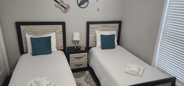 Bedroom Cleaning - Examples of bedroom cleanings Bedroom Cleaning - Examples of bedroom cleanings