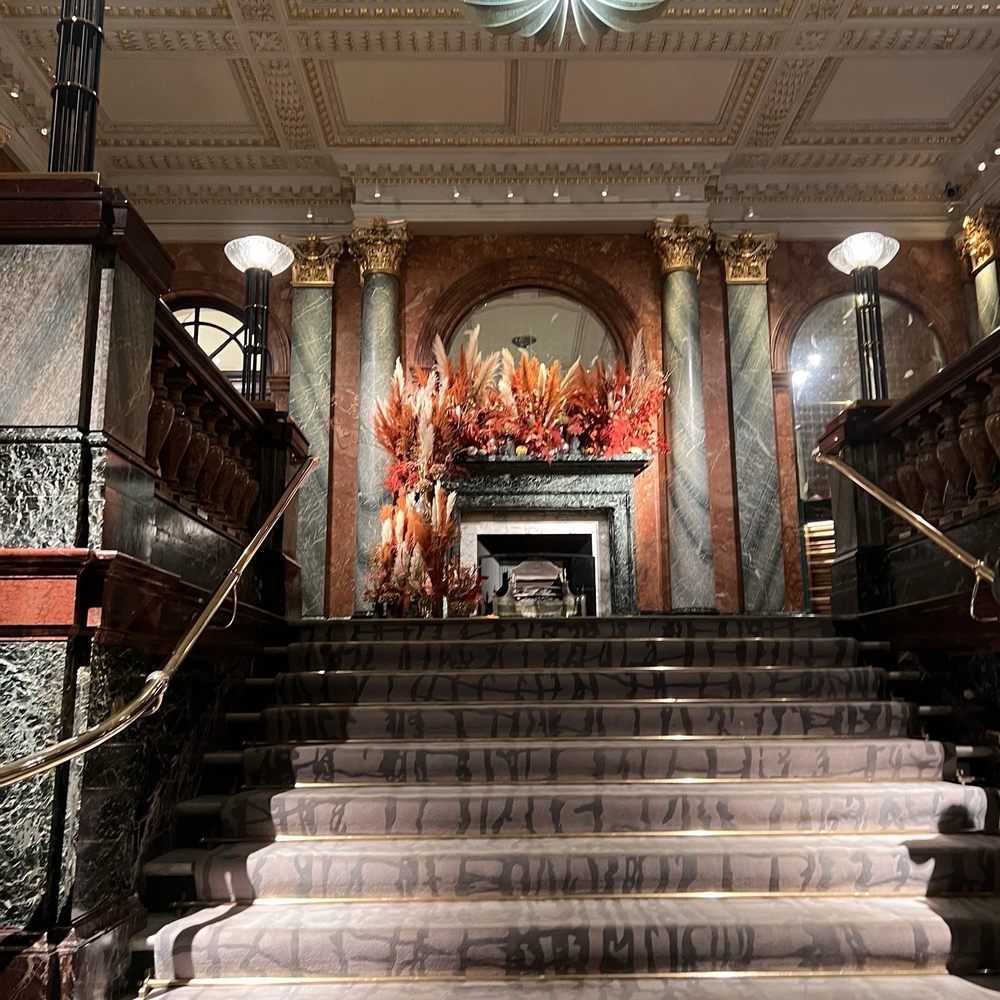 Dinner by Heston Blumenthal - Inside hotel - British Near Me - London, XGL