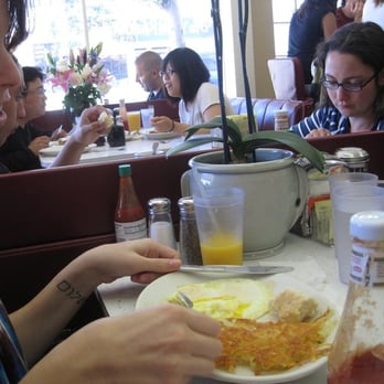 Eddie's Cafe - Breakfast & Brunch Near Me - San Francisco, California