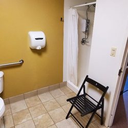 Weirton Family Fitness - CLEAN showers