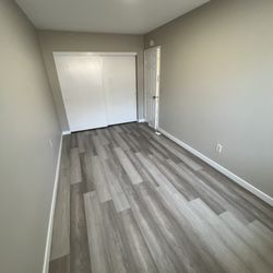 Hutchins Braudaway Realty - Nice flooring