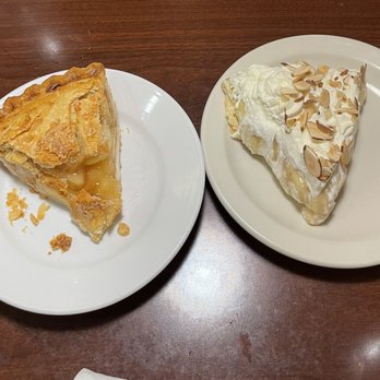 Village Inn - Country Apple Pie and Banana Cream Pie - American Near Me - Greeley, Colorado Village Inn - Country Apple Pie and Banana Cream Pie - American Near Me - Greeley, Colorado