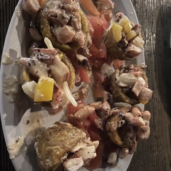 The Reef Bar - Tostones rellenos de pulpo - Bars Near Me - Pinones, Puerto Rico The Reef Bar - Tostones rellenos de pulpo - Bars Near Me - Pinones, Puerto Rico