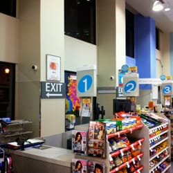 Shoppers Drug Mart - Shoppers Drug Mart - Yonge and King