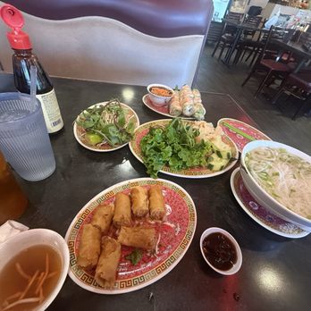 Tan Khai Hoan - Fried egg rolls and Spring rolls, plus their house iced tea is $0.50cents! 10/10 - Vietnamese Near Me - Rosemead, California Tan Khai Hoan - Fried egg rolls and Spring rolls, plus their house iced tea is $0.50cents! 10/10 - Vietnamese Near Me - Rosemead, California