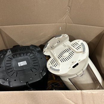 Pack & Load Services - Haphazard dumping of items in boxes with no wrapping - Packing Services Near Me