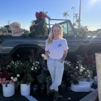 The Blooming Bronco - Hey Ya'll - I'm Kat - Floral Designers Near Me The Blooming Bronco - Hey Ya'll - I'm Kat - Floral Designers Near Me