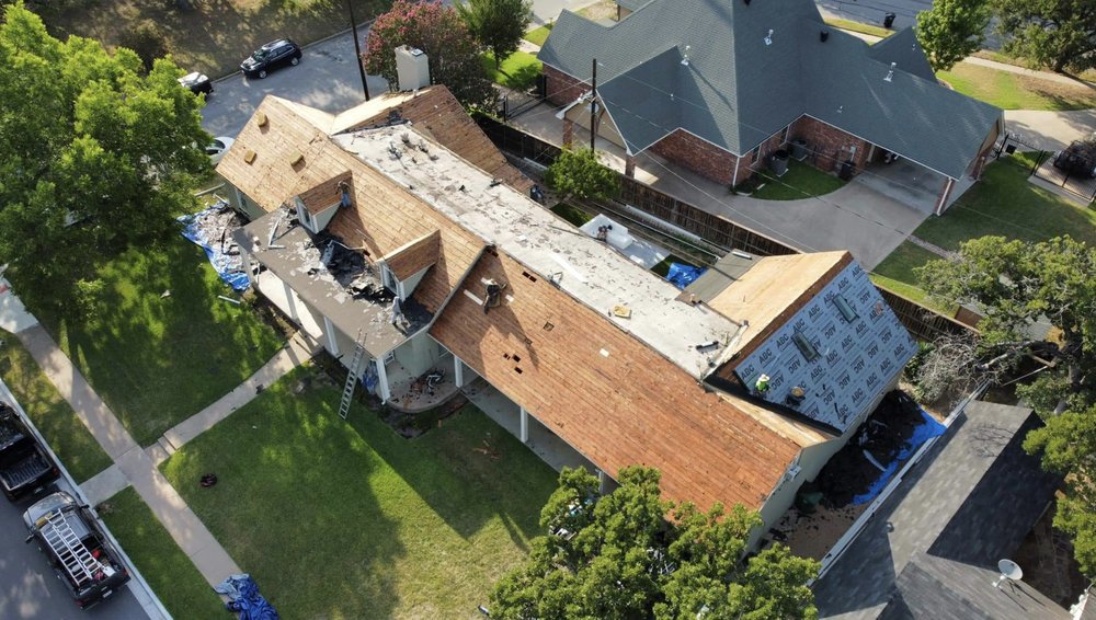 Slide of Davis Roofing Solutions