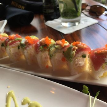 Kona Grill - Baltimore - Wave roll - New American Near Me - Baltimore, Maryland