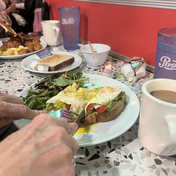 Ellen's Stardust Diner - Mexican Omelette on toast - Diners Near Me - New York, New York